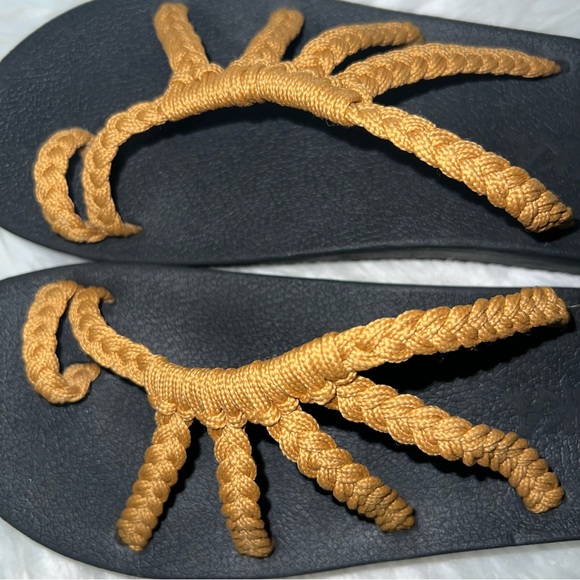 Plaka Arch Support Black Tan Granola Girl Boho Comfort Flip Flop Sandals Size 9 main image 6